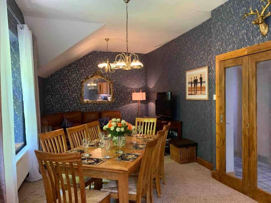 Chandlers Apartment Ascog Exterior photo
